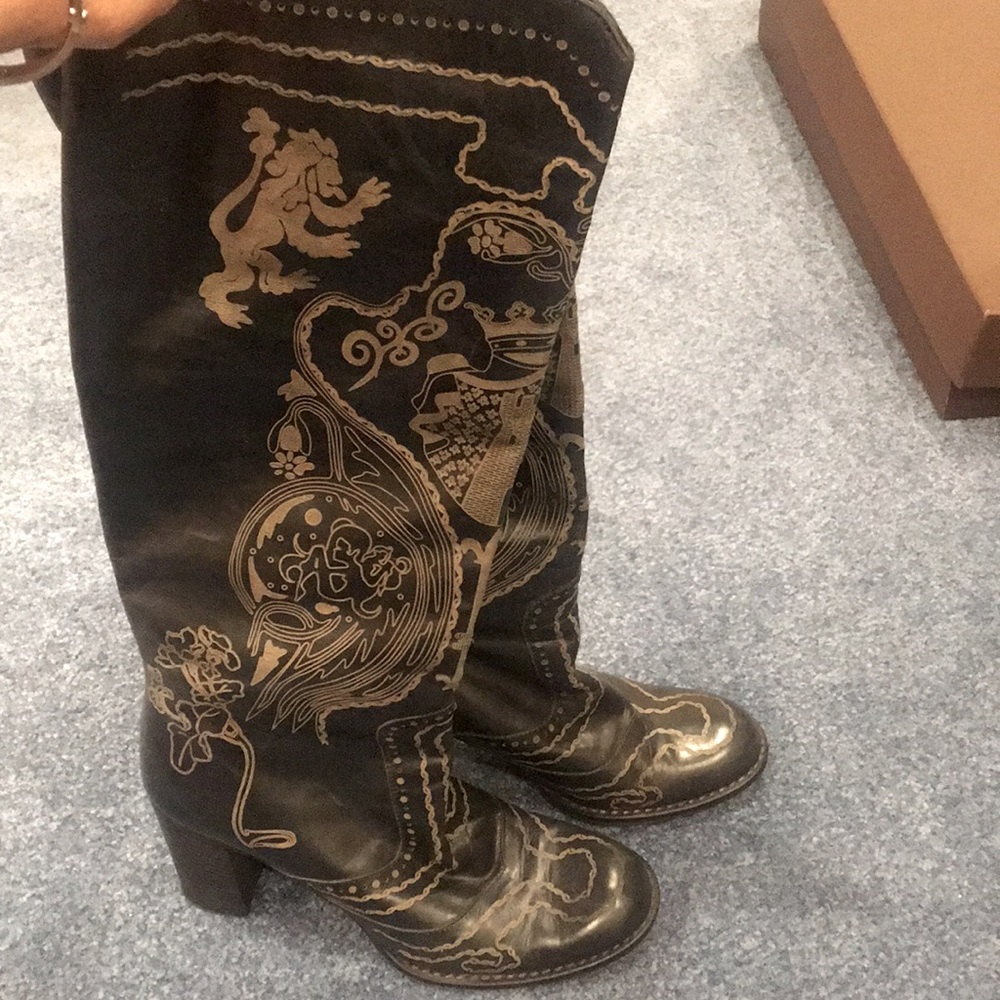 Fashion Italian boots